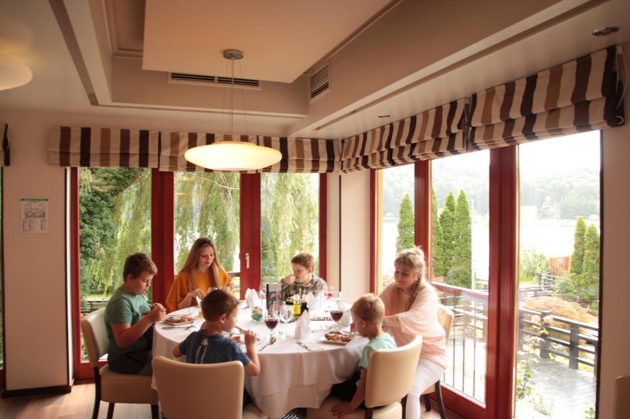 To Wellness Hotel Банк Экстерьер фото