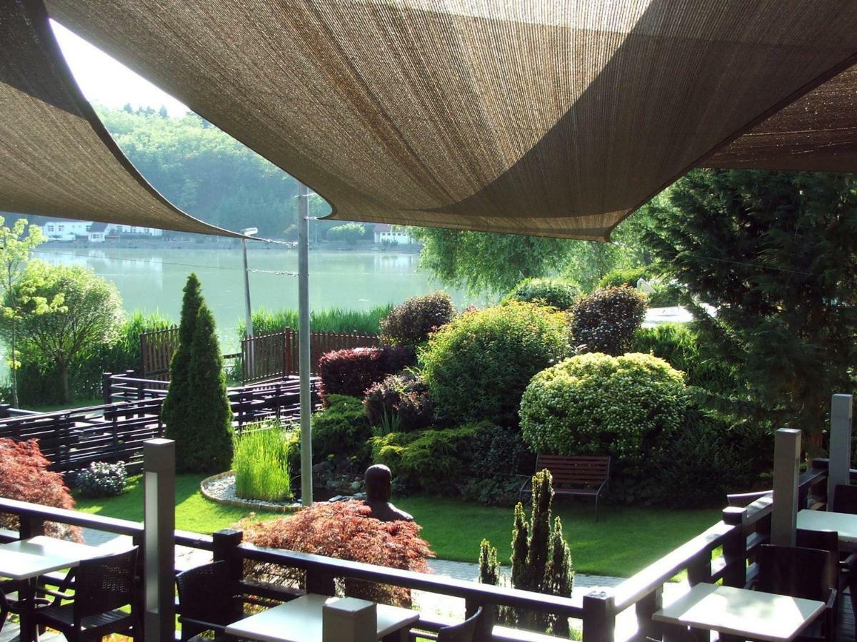 To Wellness Hotel Банк Экстерьер фото